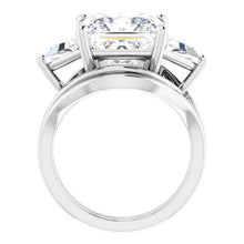 Load image into Gallery viewer, Golden Trio Solitaire Ring