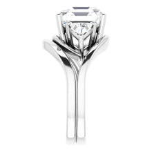 Load image into Gallery viewer, Golden Trio Solitaire Ring