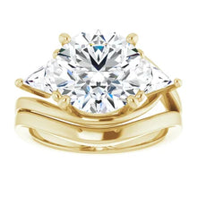 Load image into Gallery viewer, Golden Trio Solitaire Ring