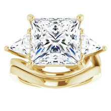 Load image into Gallery viewer, Golden Trio Solitaire Ring