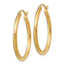 Load image into Gallery viewer, 14k Satin and Diamond-cut 2mm Round Tube Hoop Earrings
