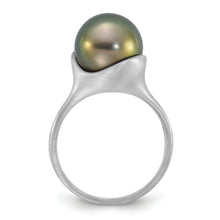 Load image into Gallery viewer, 14K White Gold Brushed 10-11mm Round Black Tahitian Pearl Ring
